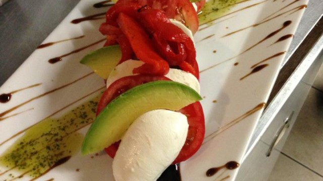 576674_10151504710107147_1625273316_n